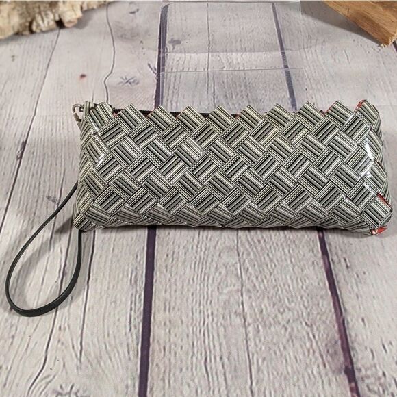 Ecoist Barcode Candy Wrapper Wristlet - Picture 4 of 5